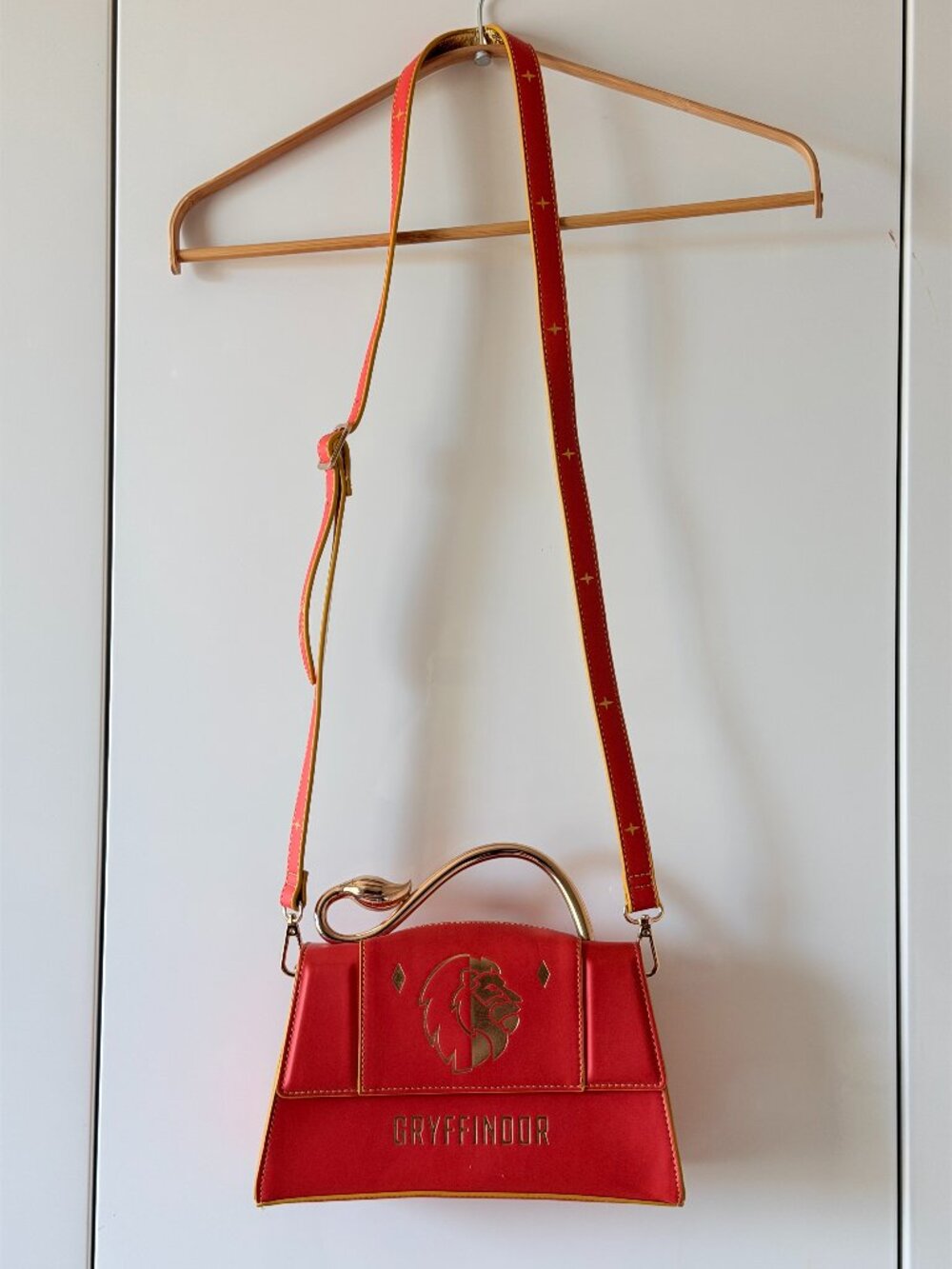 Fred Segal Red Gryffindor Mascot Flap Satchel NWT Harry Potter Licensed